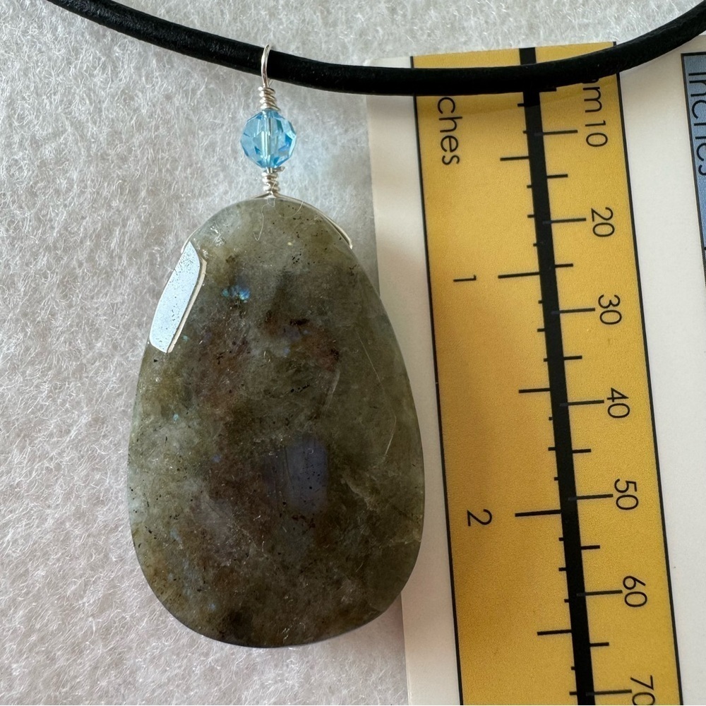 Artisan Blue Gray Labradorite Gem Pendant on Black Leather Cord Necklace NEW - Picture 11 of 16